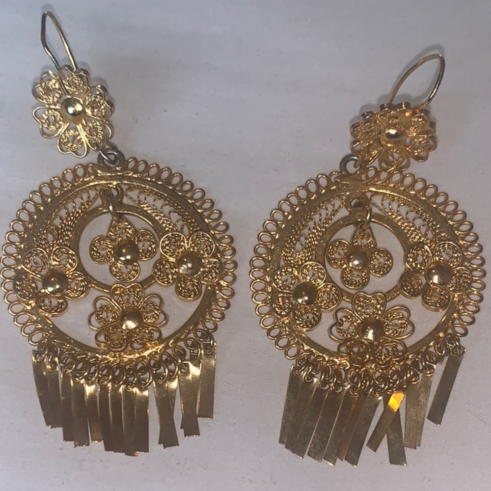 Elegant Gold Dangle Earrings